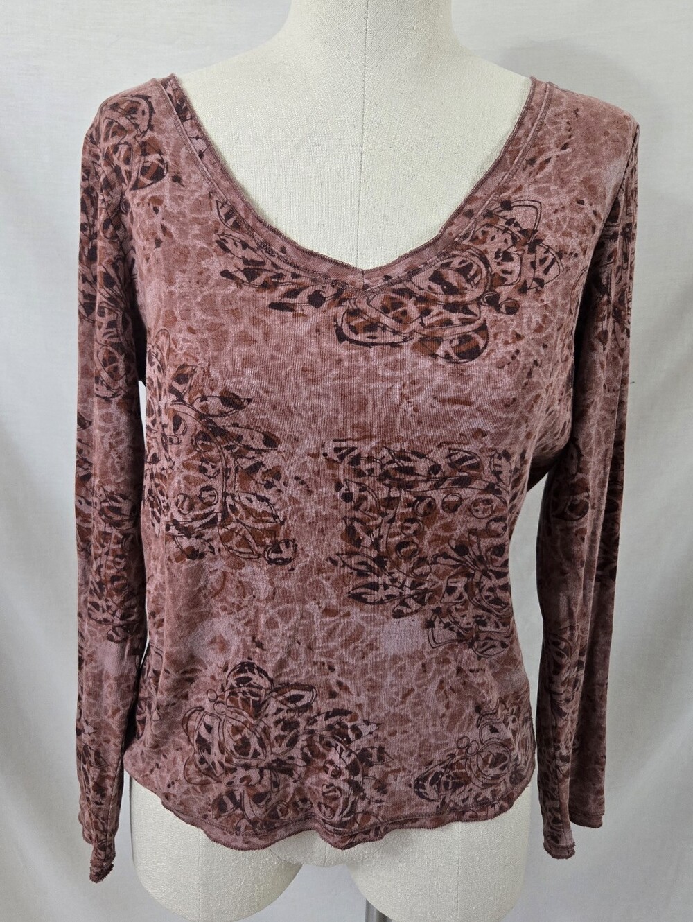 Stamp 10 Women's Mauve Long Sleeve V-neck Top Size Medium